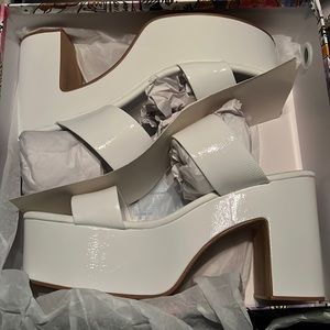 Cannot return to store ordered the wrong size and waited too long to return.